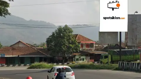 Baliho 4 × 6 m di Jl. Raya Lingkar Nagreg (Area Simpang Tiga Lingkar Nagreg), Kabupaten Bandung, Jawa Barat