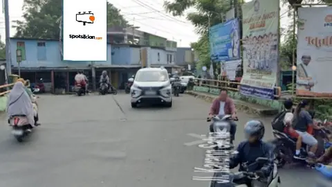 Baliho 4 × 6 m di Jl. Karang Satria (Dari Jl. Pahlawan ke Mutiara Gading City), Kabupaten Bekasi, Jawa Barat