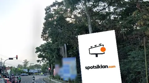 Baliho 6 × 4 m di Jl. Kutoarjo (Depan TPU Sijago) (Depan TPU Sijago (View : Arah Pusat Kota Kebumen)), Jawa Tengah