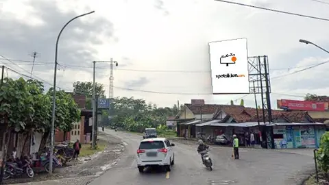 Baliho 6 × 4 m di Jl. Raya Sruweng (Ke Arah Pusat Kota Kebumen), Jawa Tengah