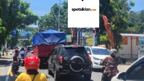 Baliho 4 × 6 m di Jl. Raya Kediri - Pare (Arah PT. Lenko Surya Perkasa, Cabang Kediri), Jawa Timur