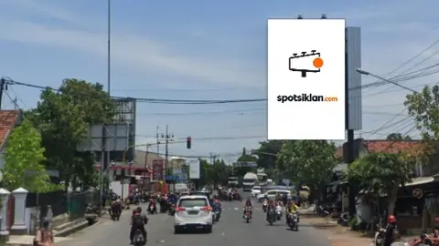 Baliho 4 × 6 m di Jl. Raya Kelutan (Area Perempatan Papar), Kabupaten Kediri, Jawa Timur