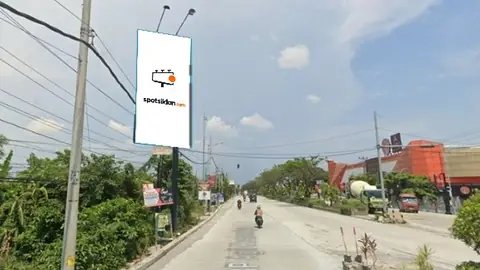 Billboard 8 × 4 m di Jl. R. Agil Kusumadya (Pertigaan Terminal Kudus), Jawa Tengah