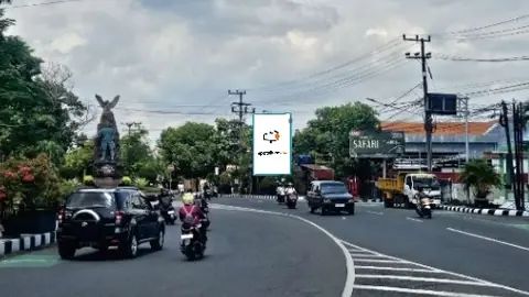 Baliho 6 × 4 m di Jl. KDP Slamet (Depan Gereja Merah), Kediri, Jawa Timur