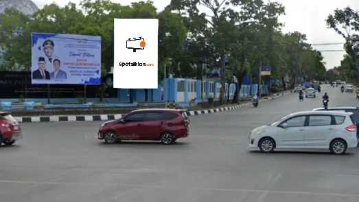 Baliho 4 × 6 m di Jl. Jend. Ahmad Yani (Depan Dinas Pendidikan), Kendari, Sulawesi Tenggara