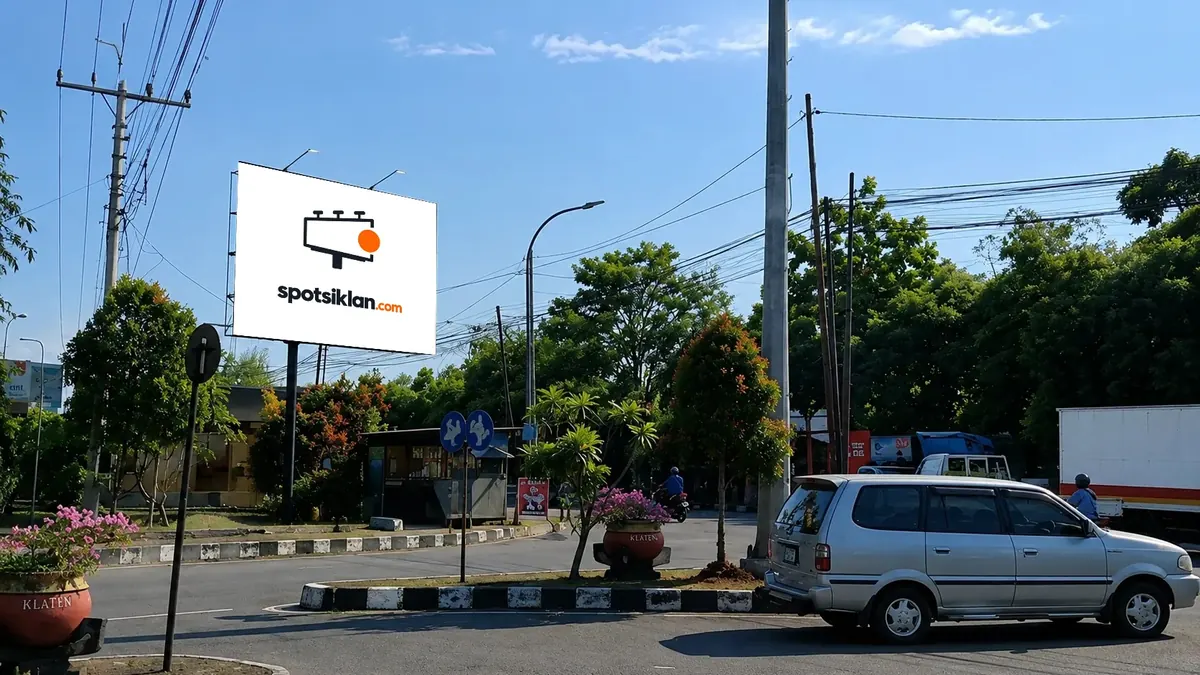 Billboard 4 × 6 m di Terminal Bis Klaten Ir.Soekarno, Jawa Tengah