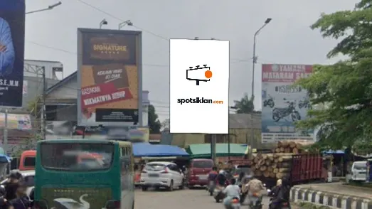 Baliho 6 × 4 m di Jl. Raya Sukorejo (Alun-alun Sukorejo), Kendal, Jawa Tengah