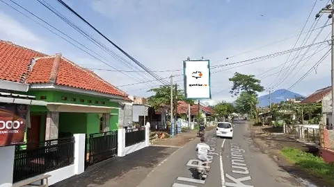 Baliho 6 × 4 m di Jl. Nanggeleng - Cirahayu (Dari Arah Kuningan Kota menuju Luragung), Jawa Barat