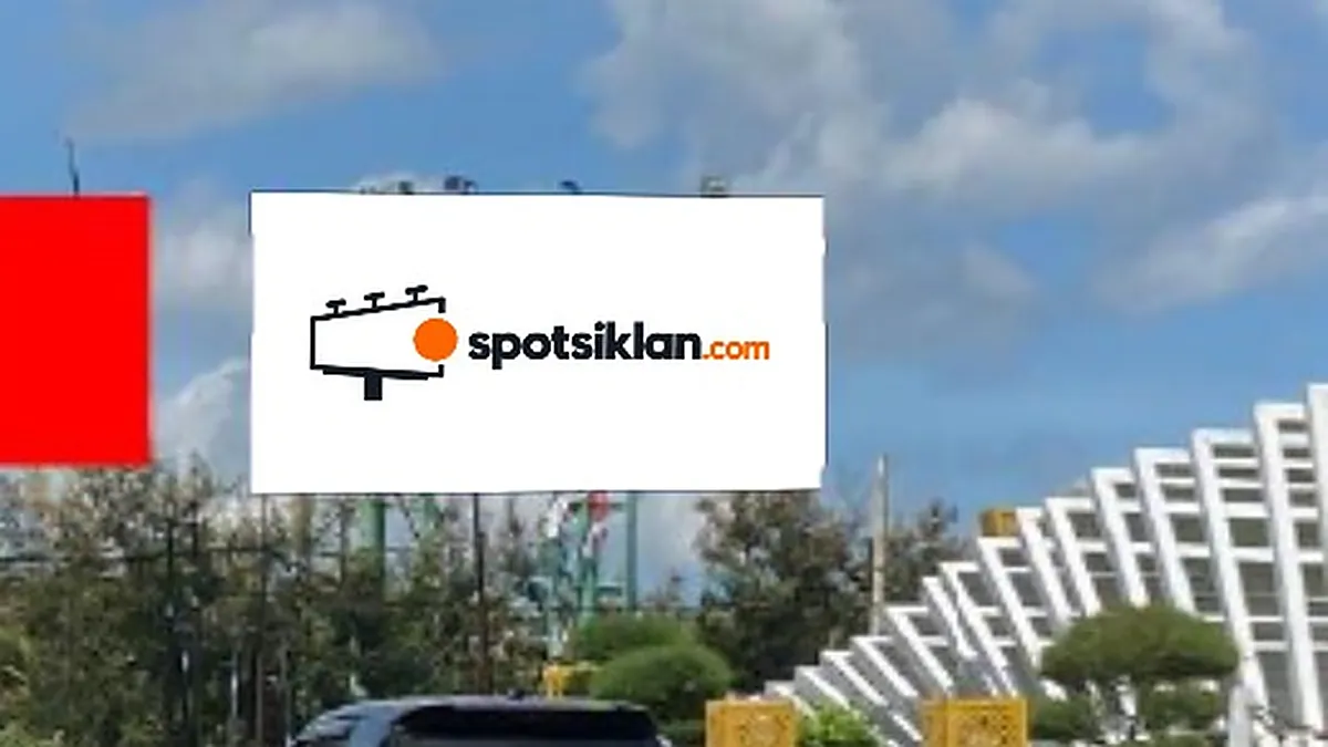 Billboard 5 × 10 m di Jl. Moch Hatta (Utara Taman Kota Fontein, Hadap Utara), Kupang (unit 2), Nusa Tenggara Timur
