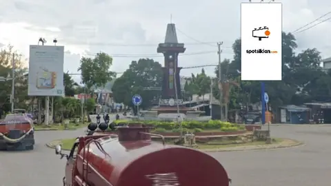 Billboard 10 × 5 m di Jl. Wj Lalamentik (Bundaran El Tari), Kupang, Nusa Tenggara Timur