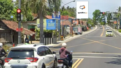 Baliho 4 × 6 m di Jl. Wates (Pertigaan Sluwok, Arah Wates), Kulon Progo, DI Yogyakarta