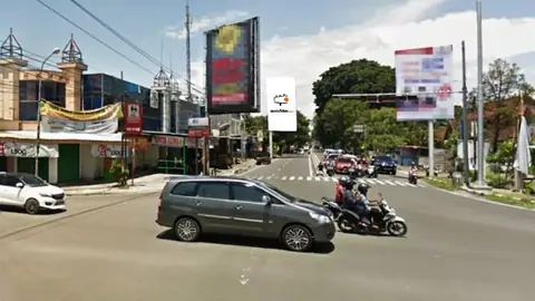 Billboard 5 × 10 m di Jl. Adi Sucipto, Malangjiwan, Colomadu, Karanganyar, Jawa Tengah