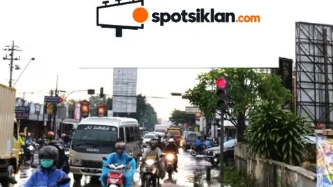 Billboard 5 × 10 m di Jl. Adi Sumarmo (Area Colomadu, Dari Kartasura Menuju Solo dan Bandara), Karanganyar, Jawa Tengah