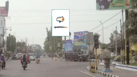 Baliho 6 × 4 m di Jl. Lawu (Area Barat Taman Pancasila), Karanganyar, Jawa Tengah