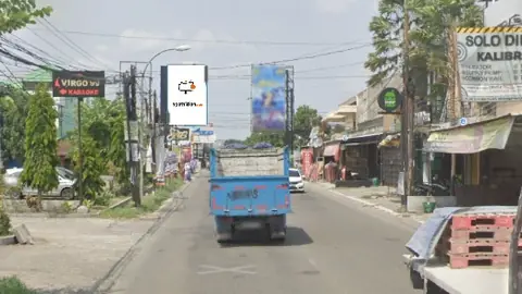 Baliho 4 × 6 m di Jl. Adisoemarmo klegen (Perempatan Kartasura arah Pasar Colomadu), Karanganyar, Jawa Tengah