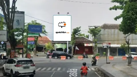 Baliho 4 × 6 m di Jl. Kapten Mulyadi (Taman Pancasila Karanganyar), Jawa Tengah