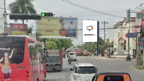 Baliho 4 × 6 m di Jl. Perempatan Pasar Colomadu (Perempatan Pasar Colomadu, Arah Kartasura dari Boyolali), Karanganyar, Jawa Tengah