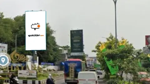Billboard 10 × 5 m di Jl. Budaran Karawang (Pertigaan Jl. Bharata Raya), Jawa Barat