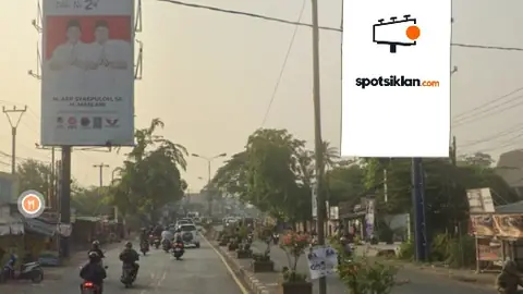 Billboard 10 × 5 m di Jl. Raya Klari (Depan Terminal Klari), Karawang, Jawa Barat