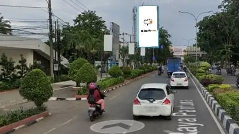 Billboard 5 × 10 m di Jl. Jenderal Ahmad Yani (Depan Lapangan Karangpawitan), Karawang, Jawa Barat