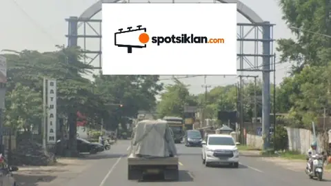 Bando Jalan 10 × 5 m di Jl. Ir H Juanda (Dari Tol Cikampek Menuju Ke Jomin), Karawang, Jawa Barat