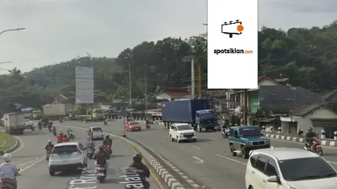 Billboard 5 × 10 m di Jl. Raya Semarang (Exit Tol Bawen), Jawa Tengah