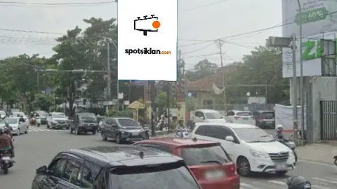 Baliho 6 × 4 m di Jl. Setiabudi (Pertigaan Patung Kuda Tembalang dari Semarang Kota ke Arah Jogja-Solo), Jawa Tengah