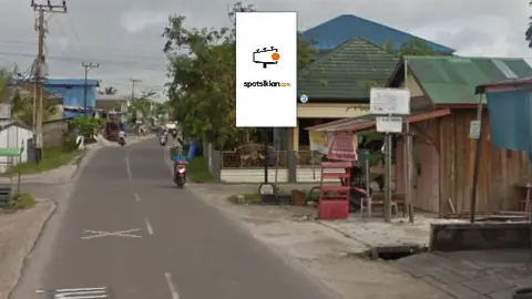 Baliho 4 × 2 m di Jl. R.A Kartini (Arah Stadion Sepak Bola Sampit), Kotawaringin Timur, Kalimantan Tengah