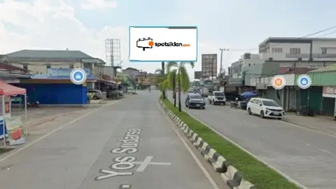 Billboard 5 × 10 m di Jl. Yos Sudarso (Menuju Tugu Simpang 4 Patung Singa), Kutai Timur, Kalimantan Timur