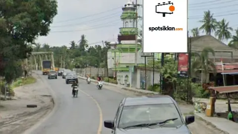 Baliho 4 × 6 m di Jl. Lintas Sumatera (Arah Alun-Alun Aek Kanopan), Labuhan Batu Utara, Sumatera Utara