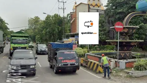 Baliho 6 × 4 m di Jl. Veteran (Dari Babat), Lamongan, Jawa Timur