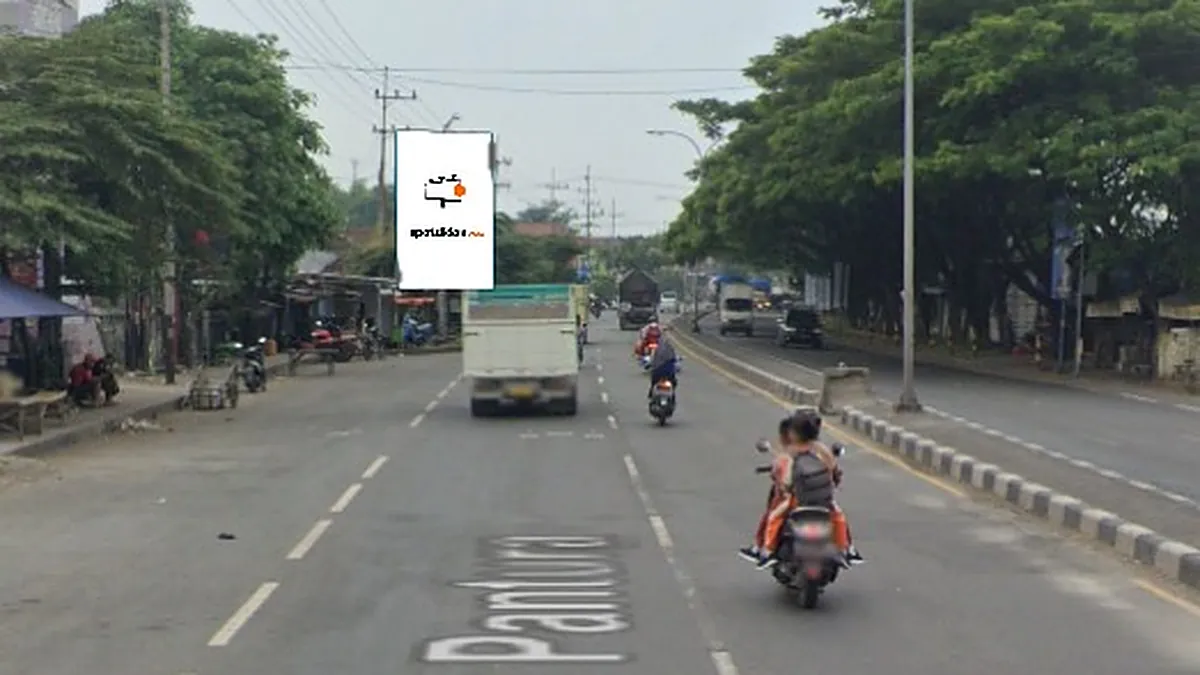 Baliho 4 × 6 m di Jl. Raya Babat (Seberang Pasar Semlaran, Arah Babat), Lamongan, Jawa Timur