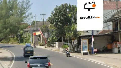 Baliho 4 × 6 m di Jl. Raya Penanjan (Dari Brondong), Lamongan, Jawa Timur