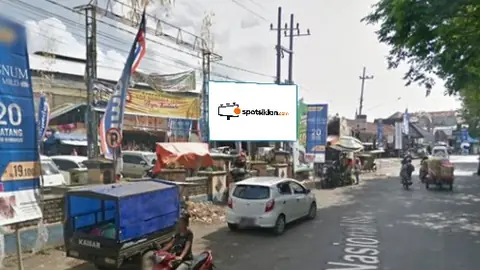 Baliho 5 × 3 m di Jl. Raya Pasirian (Area Pasar Pasirian), Lumajang, Jawa Timur