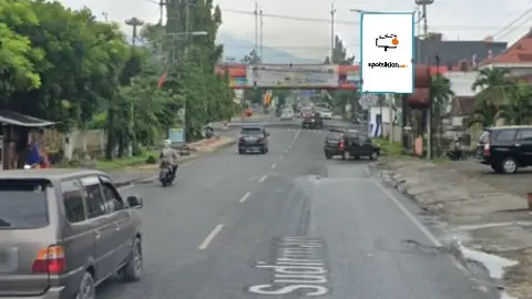 Baliho 6 × 4 m di Jl. Jenderal Sudirman (Area Depan Satelit/ Batiqa Hotel), Bandar Lampung
