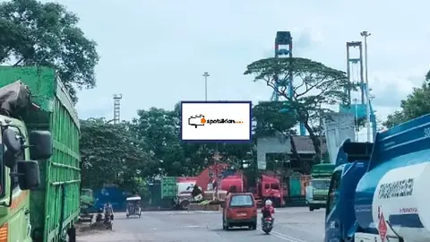 Baliho 6 × 4 m di Jl. Yos Sudarso (Dari Bypass/Panjang-Daruntang/Teluk Betung), Bandar Lampung
