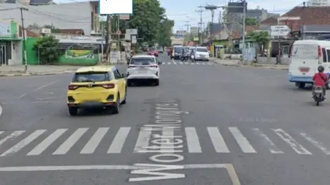 Baliho 4 × 6 m di Jl. Wolter Monginsidi (Dari arah Tanjung Karang menuju Kantor Gubernur), Bandar Lampung