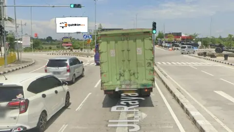 Billboard 5 × 10 m di Gerbang Tol Madiun (Area Perempatan Tol Dumpil Utara), Jawa Timur
