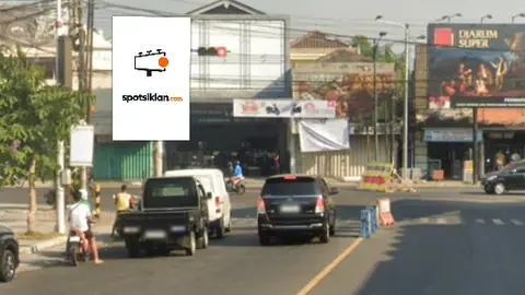 Baliho 6 × 4 m di Jl. Panglima Sudirman Caruban (Dari Simpang Jl. A Yani - Jl. Raya Madiun Nganjuk), Jawa Timur