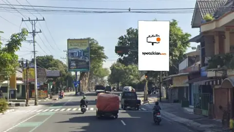 Baliho 6 × 4 m di Jl. Pahlawan (Pertigaan Secaba Rindam IV Diponegoro), Magelang, Jawa Tengah