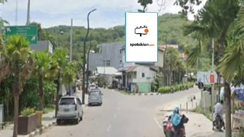 Baliho 4 × 6 m di Jl. Soekarno Hatta (Pertigaan Jl. Soekarno-Hatta Menuju Halte Simpang Pede), Manggarai Barat, Nusa Tenggara Timur