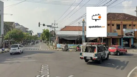 Baliho 6 × 4 m di Jl. Dr Sutomo (Dari Hotel Kharisma Madiun), Jawa Timur