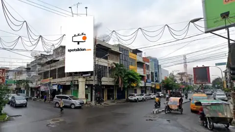 Billboard 5 × 10 m di Jl. Asia - Simpang Jl. Thamrin, Medan, Sumatera Utara