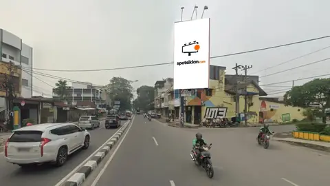 Billboard 5 × 10 m di Jl. Karantina - Simpang Yos Sudarso, Medan, Sumatera Utara