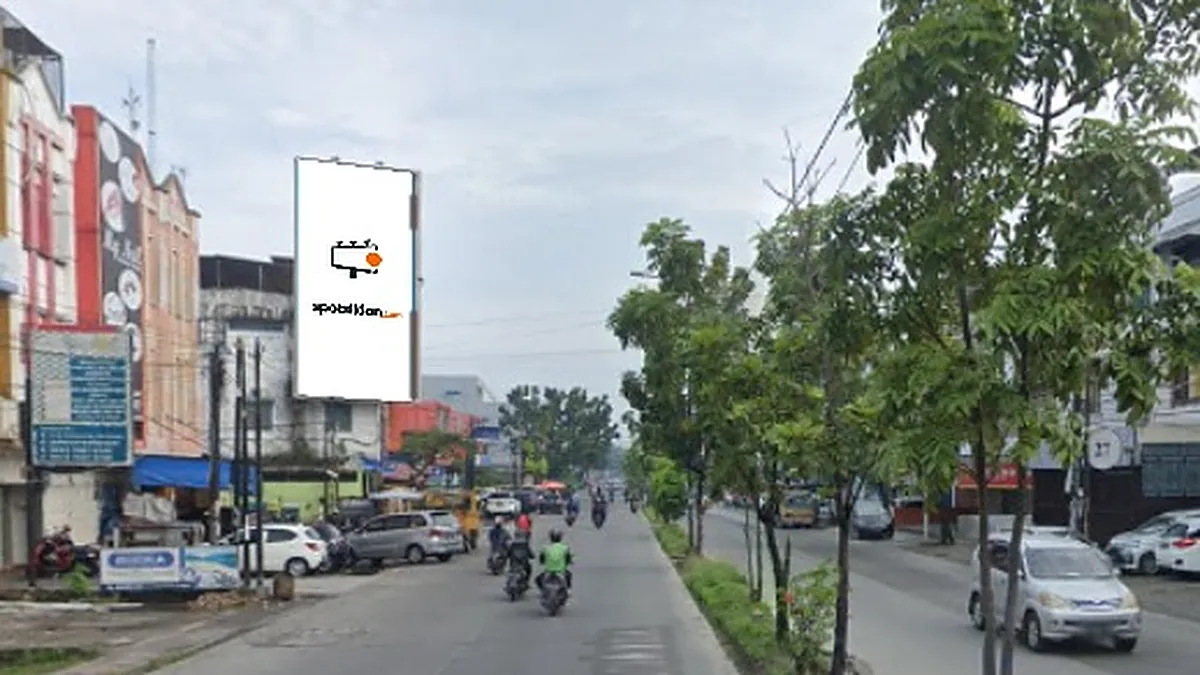 Billboard 6 × 12 m di Jl. Gunung Krakatau (Arah Gerbang Tol Tanjung Mulia, Hadap Selatan), Medan, Sumatera Utara
