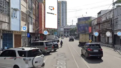 Billboard 14 × 7 m di Jl. Palang Merah (arah Lapangan Benteng), Medan, Sumatera Utara