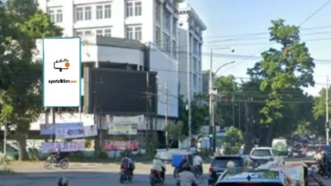 Billboard 8 × 4 m di Jl. Putri Hijau (Setelah Apotek Berkat Mandiri), Medan, Sumatera Utara