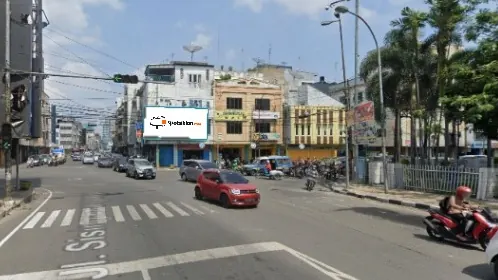 Billboard 5 × 10 m di Jl. Pandu (Area Perempatan SM Raja, Arah Mall Centre Point (Medan)), Sumatera Utara