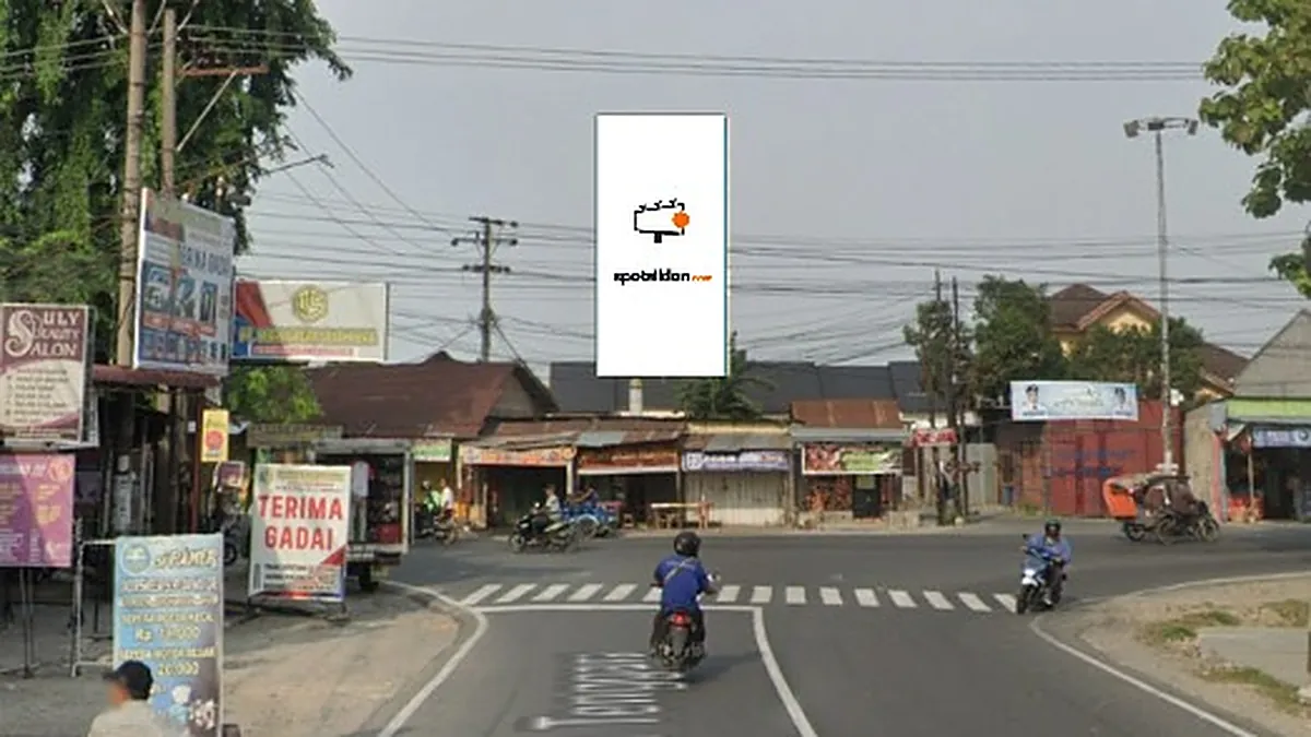 Billboard 8 × 4 m di Jl. Menteng Raya (Dari SPBU Pertamina), Medan, Sumatera Utara