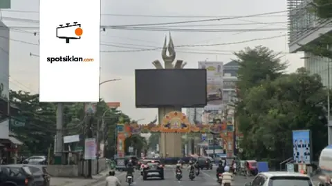 Billboard 10 × 5 m di Jl. Zainul Ariffin (Area Cambridge City Squere), Medan, Sumatera Utara